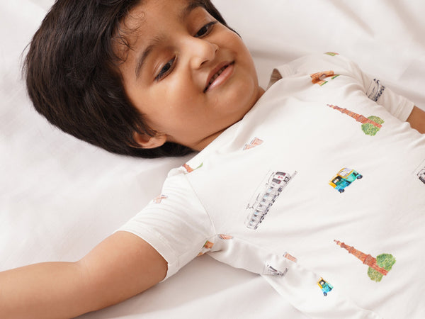 7 simple ways to help your baby sleep better while traveling