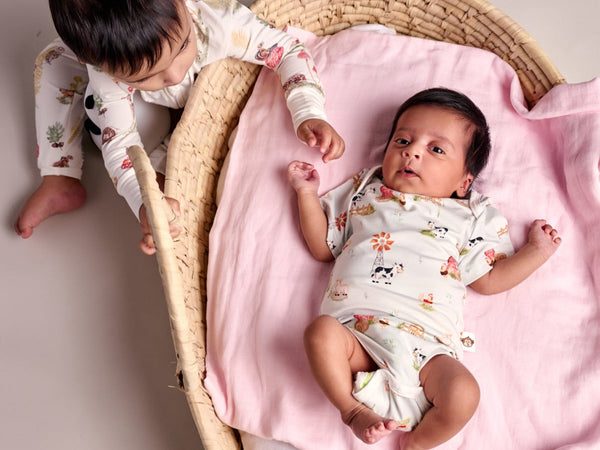 30 perfect twin baby names for boys, girls & boy-girl pairs