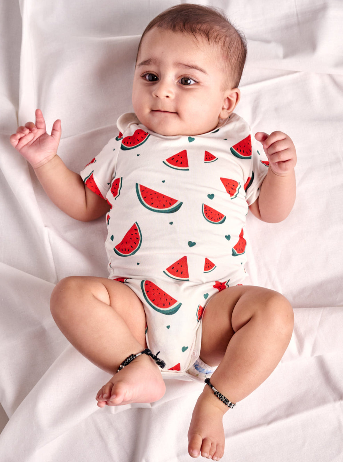 How to dress a newborn baby for sleep in summer
