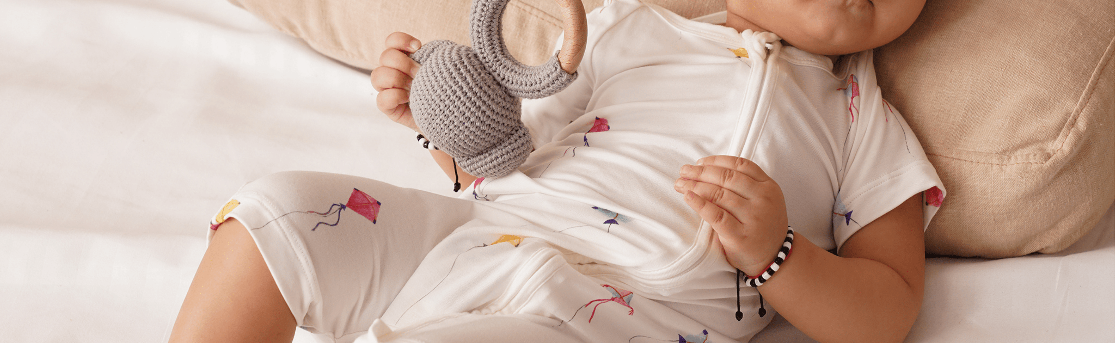 Bamboo Baby Clothes India: Why Bamboo Beats Cotton in the Indian Summer? - Bubz