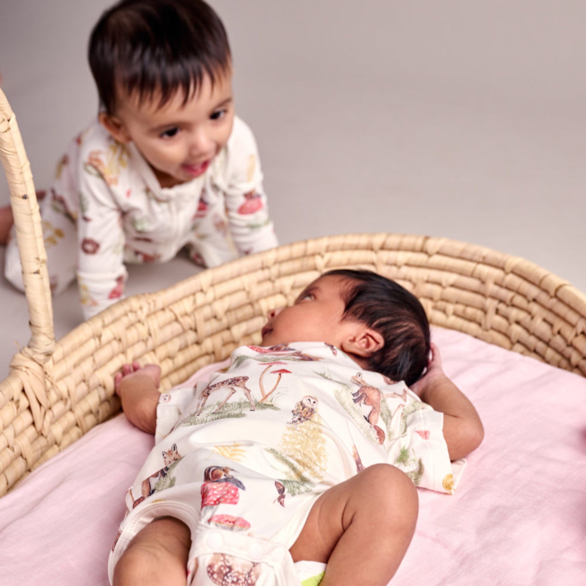 Barn Two kids together bodysuit